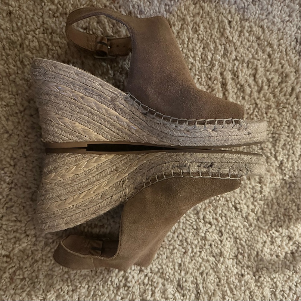 GAP Tan Suede Wedge Sandals